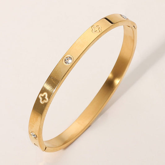 Clover Van Cleef bracelet jewelry Luxe Inspired Gold Water Resistant Stainless Steel Bangle - Gold bracelet for women Vacation Outfits Birthday Dresses Going Out Looks