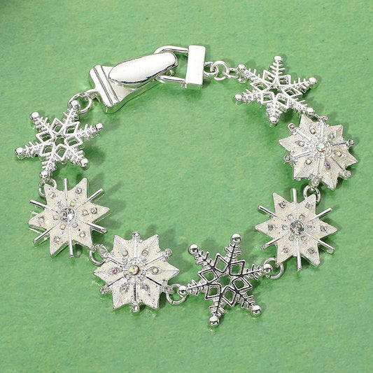 Holiday Snowflake Charm Link Magnetic Bracelet - Silver bracelet for women Vacation Outfits Birthday Dresses Going Out Looks