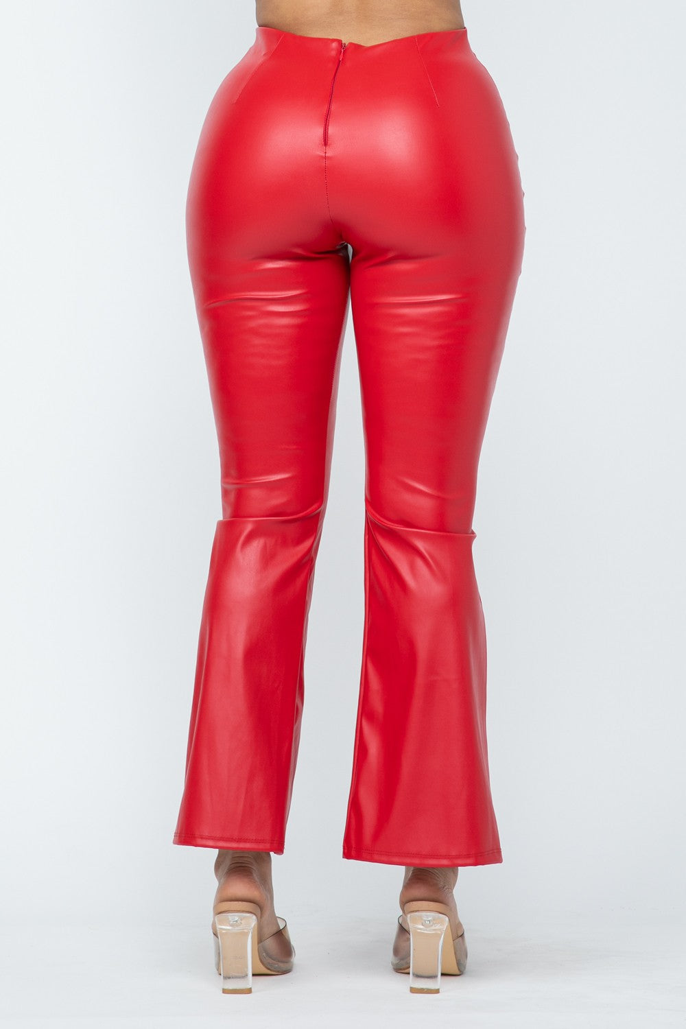 Pantalon évasé taille haute en similicuir Scarlet Stunner à fente avant