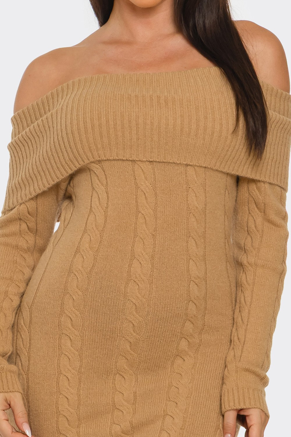 Robe pull à épaules dénudées avec liseré replié