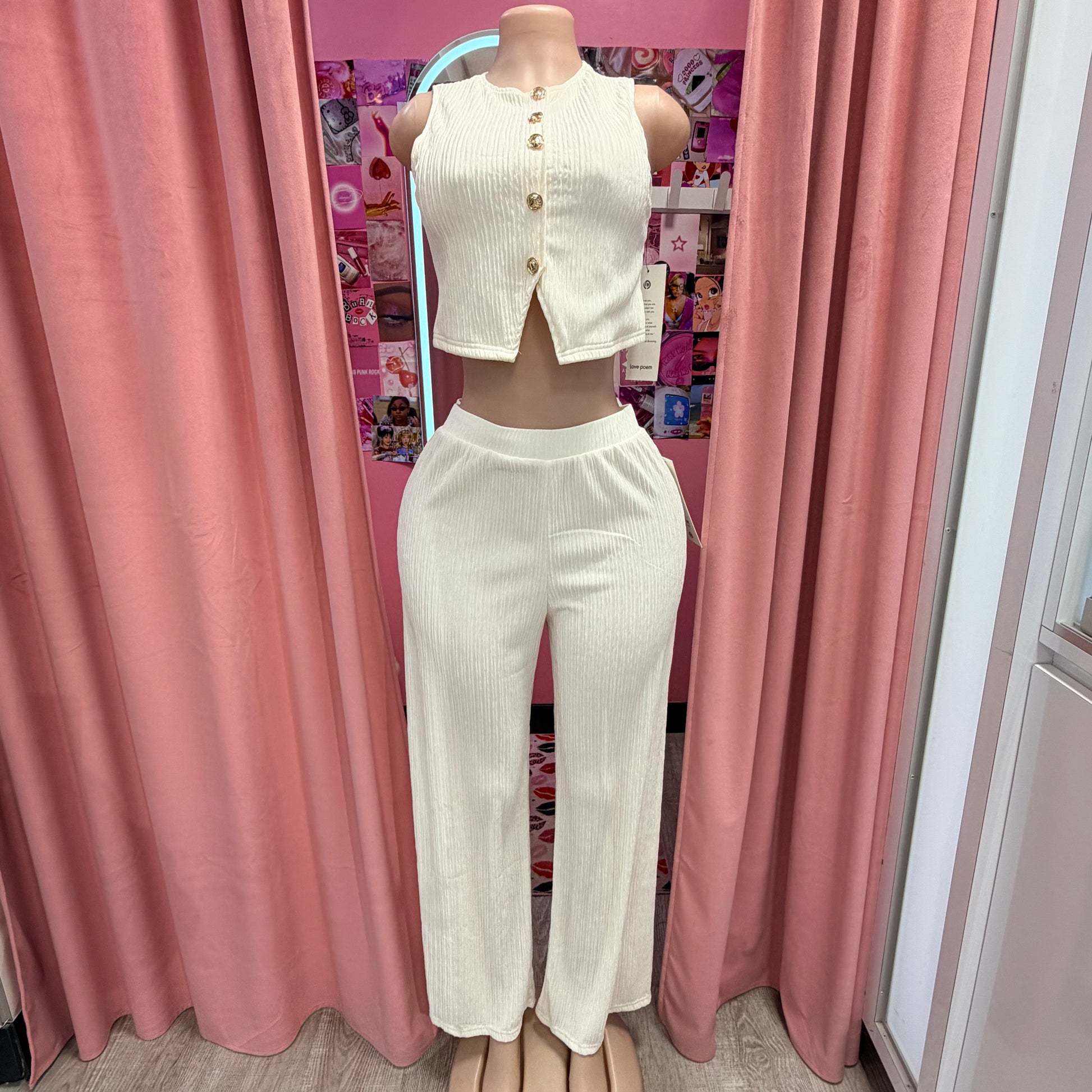 Plissé Waistcoat Top & Wide - Leg Pant Set – Chic Brunch, Work & Travel Outfit for Women - Cream outfit for women Vacation Outfits Birthday Dresses Going Out Looks
